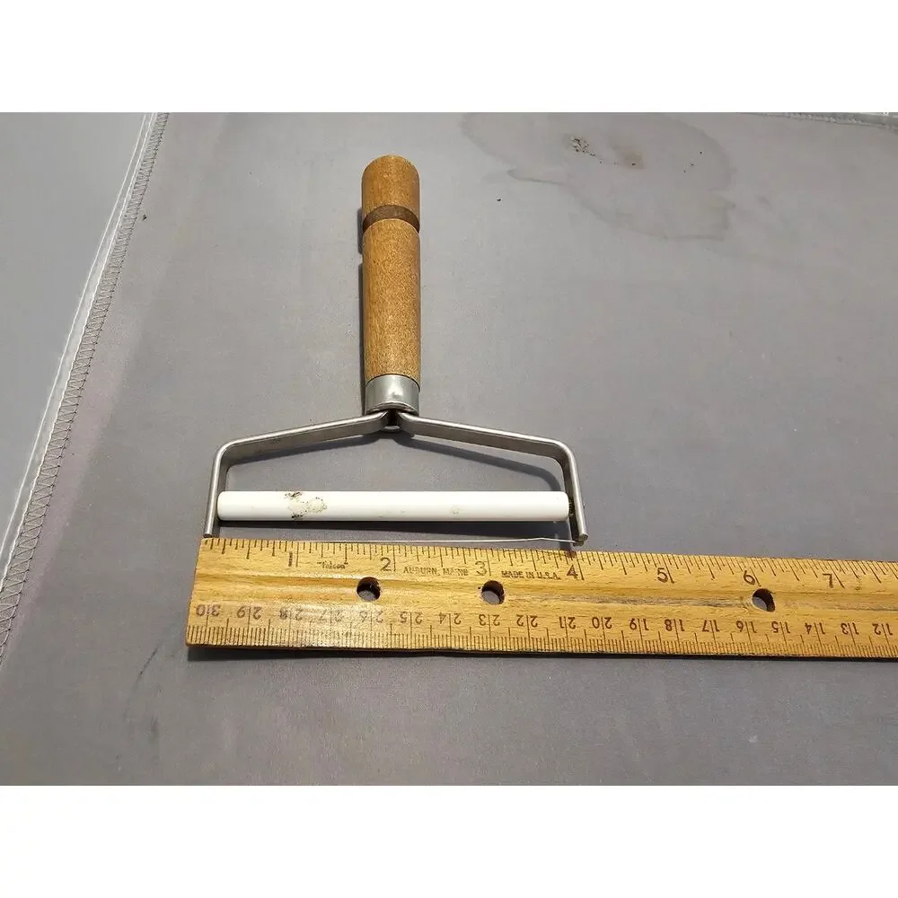 Vintage Cheese Slicer - 4